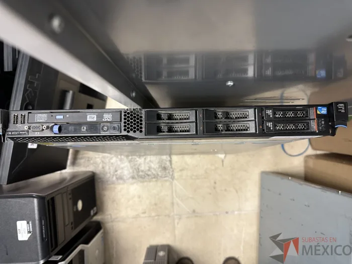 Lote 029 - Servidor IBM AC1 KQ120L7 XEON SYSTEM X3550 M2