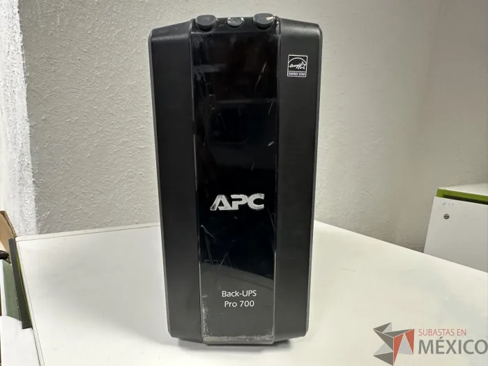 Lote 076 - 7 NoBreak APC BR700G - Imagen 7