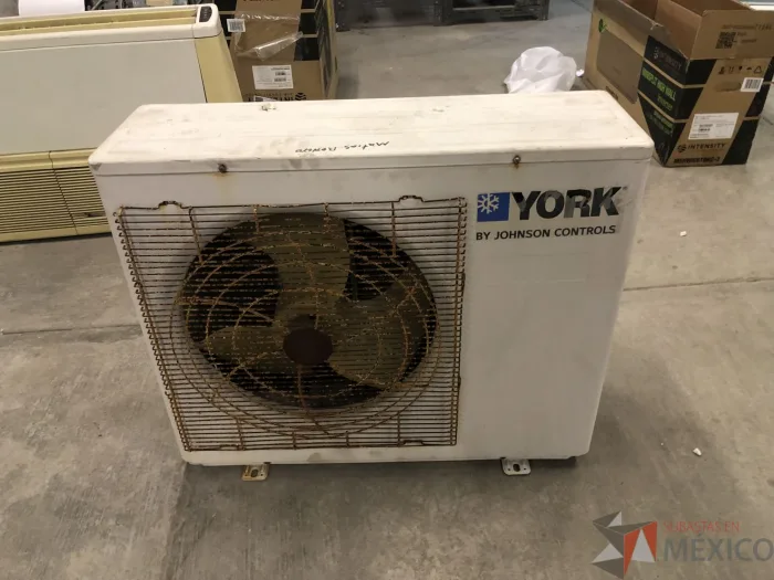 Lote 006 - 2 Mini Split (Trane y York) y 1 condensador York - Imagen 20