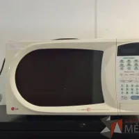 Lote 033 - Horno de Microondas