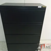 Lote 032 - Archivero horizontal negro con 4 cajones