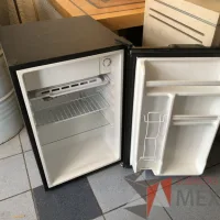 Lote 119 - Frigobar Emerson Modelo CR519BE Suffix A - Imagen 4