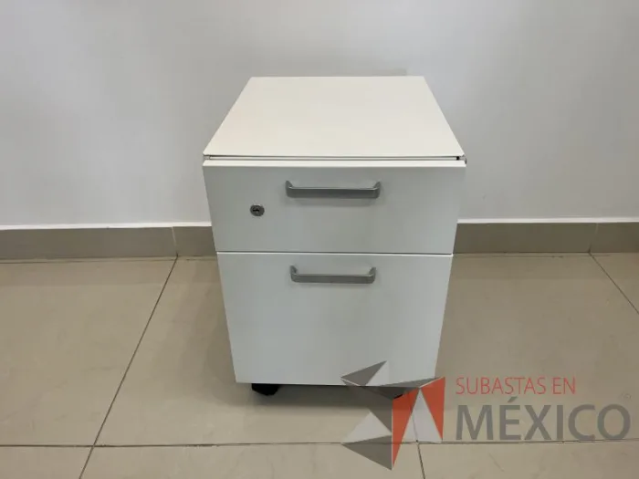 Lote 005 - Archivero vertical de 2 cajones color blanco