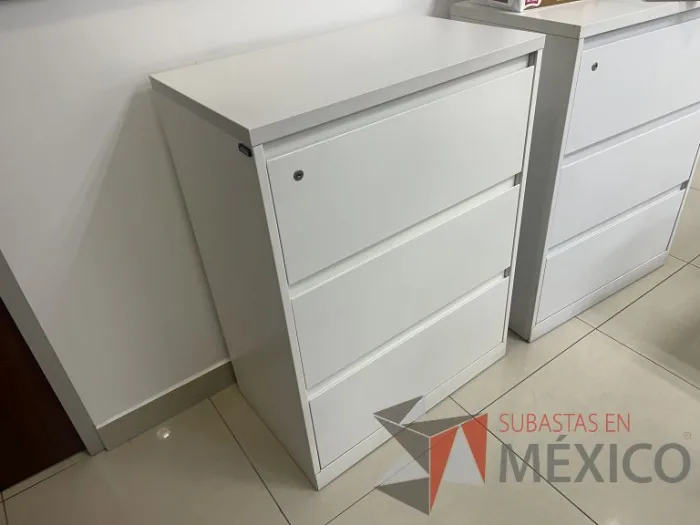 Lote 012 - Archivero horizontal alto de 3 cajones color blanco - Imagen 3