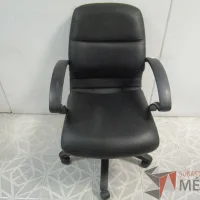 Lote 023 - 6 Sillas ejecutivas color negro