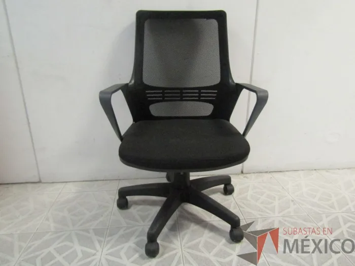 Lote 012 - 2 Sillas operativas color negro - Imagen 4
