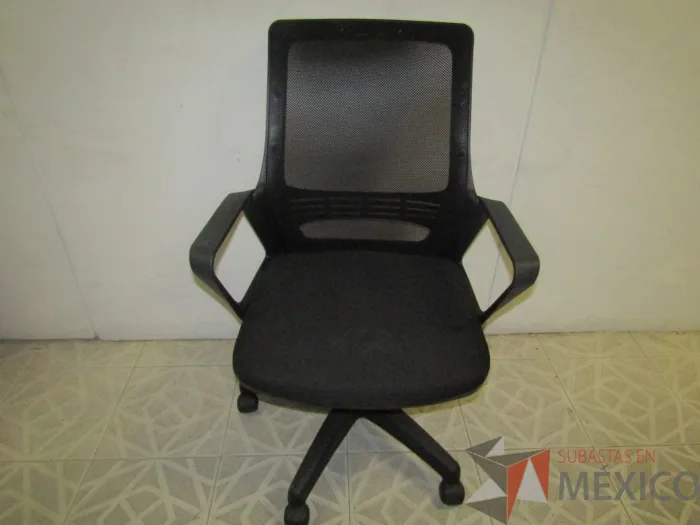 Lote 012 - 2 Sillas operativas color negro - Imagen 3