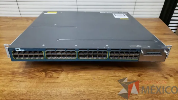 Lote 023 - SWITCH POE CISCO de 48 puertos Modelo WS C3560X 48PL V04 - Imagen 2