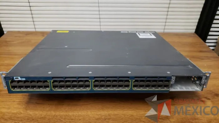 Lote 153 - SWITCH POE 48 CISCO Modelo WS C3560X 48PL V02 - Imagen 2