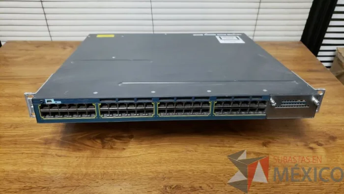 Lote 157 - SWITCH POE 48 CISCO Modelo WS C3560X 48PL V02 - Imagen 2