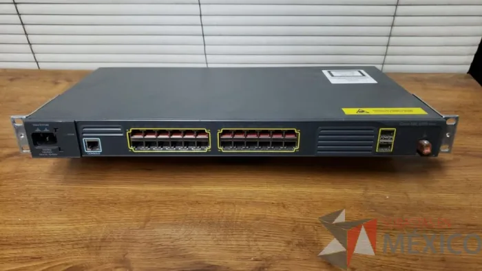 Lote 019 - SWITCH CISCO de 24 puertos Modelo ME'3400'24TS'A V04 - Imagen 2
