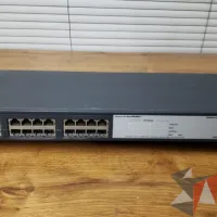 Lote 023 - SWITCH 3 COM de 24 puertos Modelo BASELINE SWITCH 2024
