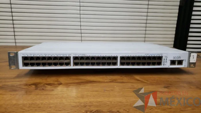 Lote 165 - SWITCH 48 3COM Modelo SUPERSTACK 3 4250T - Imagen 2