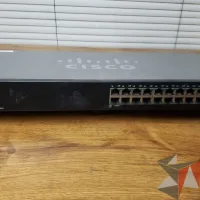 Lote 026 - SWITCH CISCO de 24 puertos Modelo SG10024 V2