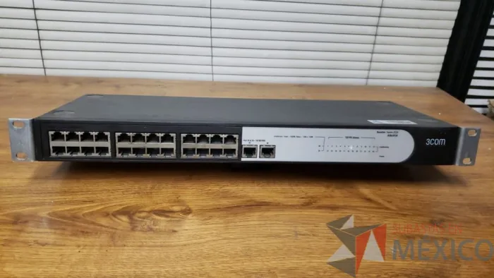 Lote 036 - SWITCH 3COM de 24 puertos Modelo SUPERSTACK 3 2026 - Imagen 2