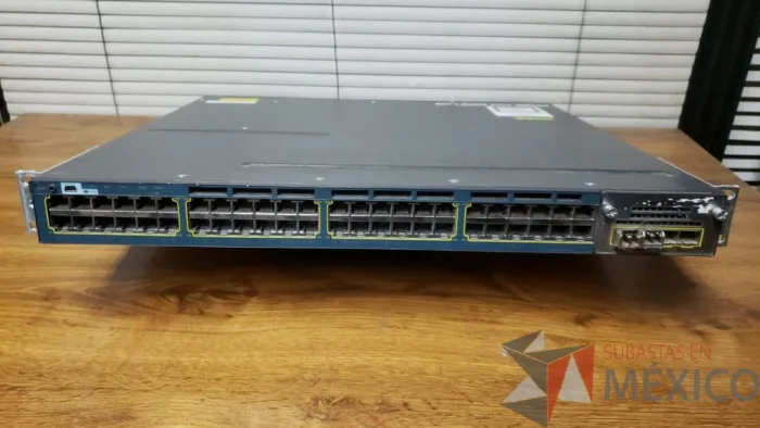Lote 023 - SWITCH POE CISCO de 48 puertos Modelo WS C3560X 48PL V04 - Imagen 2