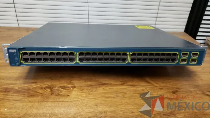 Lote 013 - SWITCH POE CISCO de 48 puertos Modelo WS C3560 48PS S V05 - Imagen 2