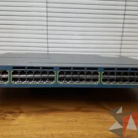 Lote 028 - SWITCH POE CISCO de 48 puertos Modelo WS C3560X 48PL V04