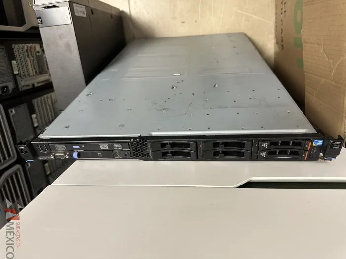 Lote 030 - Servidor IBM AC1 KQ120L7 XEON SYSTEM X3550 M2