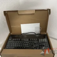 Lote 025 - Teclado con lector de banda magnética, UNITECH, Modelo: K2712SU-B