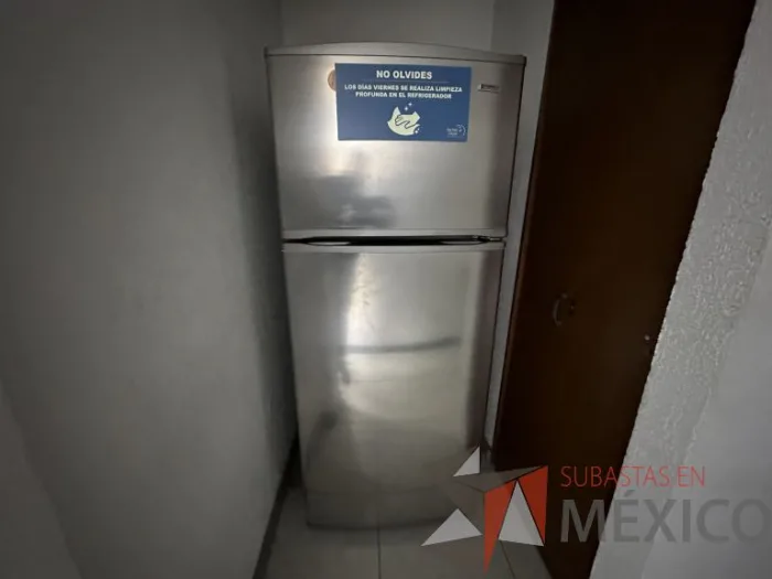 Lote 029 - Refrigerador WHIRLPOOL, Modelo: DKT8901Y