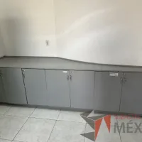Lote 031 - Gabinete empotrado con 7 puertas color gris