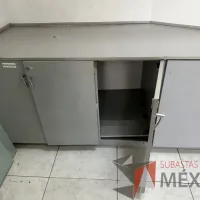 Lote 031 - Gabinete empotrado con 7 puertas color gris - Imagen 8