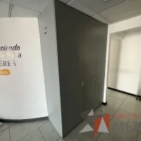 Lote 038 - Gabinete empotrado alto con 2 puertas color gris