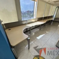 Lote 010 - Estación lineal para 6 personas con cubiertas color madera - Imagen 2