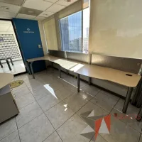 Lote 010 - Estación lineal para 6 personas con cubiertas color madera - Imagen 9
