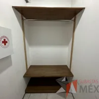 Lote 019 - Juego de 3 repisas con 1 tubo metálico empotrado