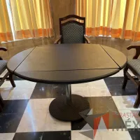 Lote 009 - Mesa redonda convertible a mesa rectangular - Imagen 7