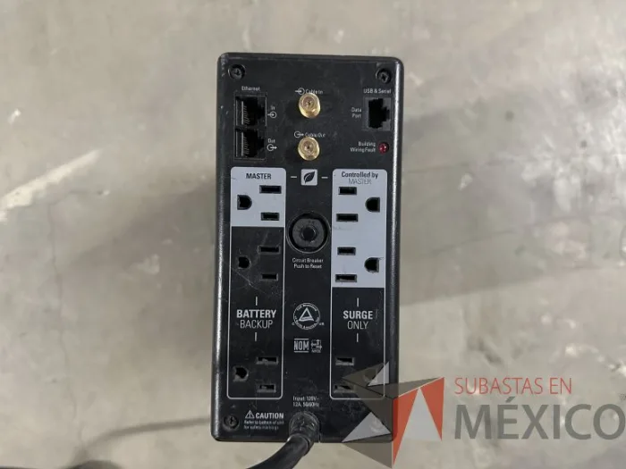 Lote 008 - UPS APC Modelo BR700G - Imagen 2