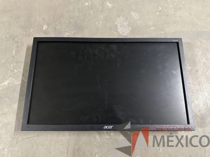 Lote 051 - Monitor de 22" ACER