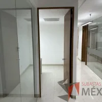 Lote 074 - Puerta de madera con chapa y marco - Imagen 4