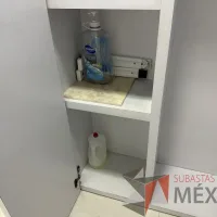 Lote 087 - Gabinete alto con 2 puertas - Imagen 5