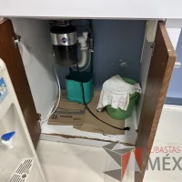 Lote 088 - Mueble con tarja y 2 puertas - Imagen 5