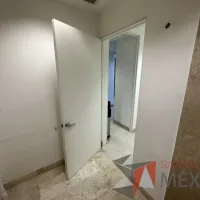 Lote 090 - Puerta de madera con marco - Imagen 9