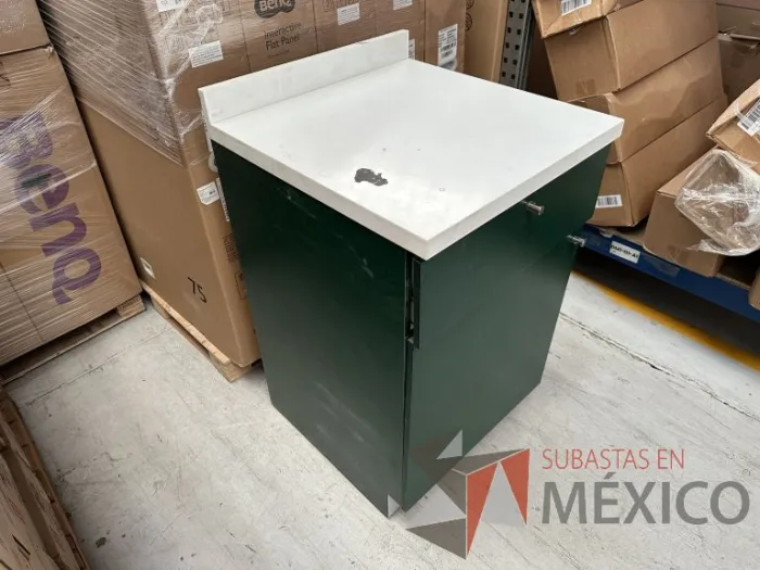 Lote 007 - Mueble con 1 cajón y una puerta color verde - Imagen 4