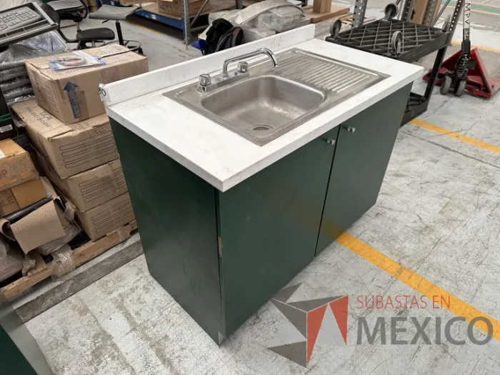 Lote 003 - Mueble color verde con tarja de acero inoxidable - Imagen 4