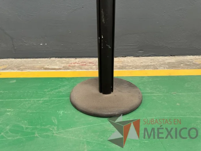 Lote 005 - 26 Postes Unifila - Imagen 3