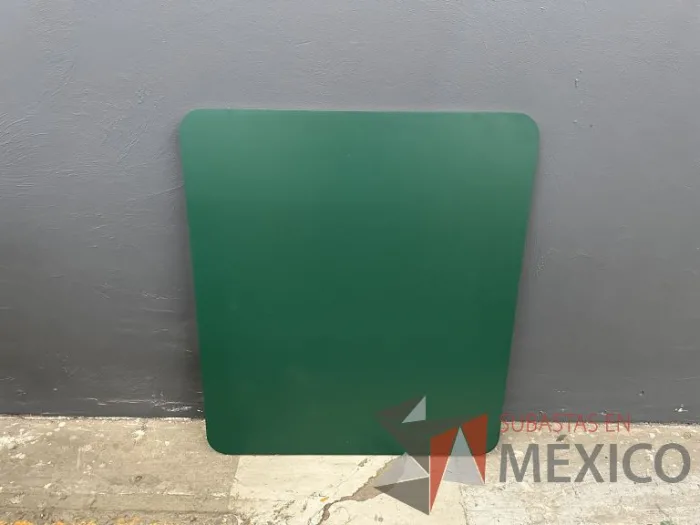 Lote 021 - 34 cubiertas color verde