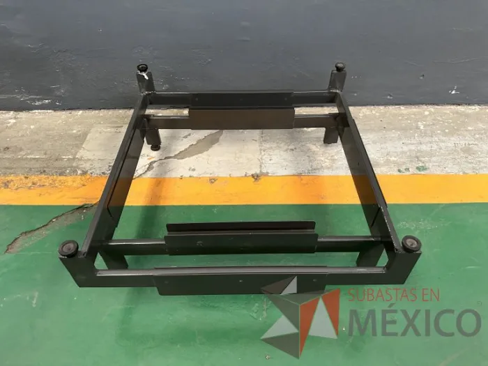 Lote 004 - Gabinete alto y 5 kits ajuste de altura - Imagen 14