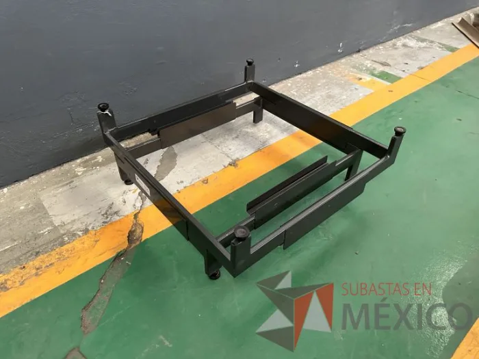 Lote 004 - Gabinete alto y 5 kits ajuste de altura - Imagen 13