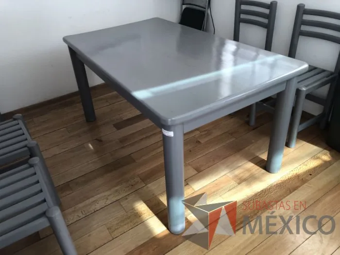 Lote 036 - Mesa rectangular de madera color gris - Imagen 3