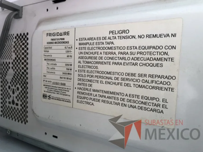 Lote 039 - Horno de microondas, FRIGIDAIRE, Modelo: FMX071D1PWM - Imagen 2