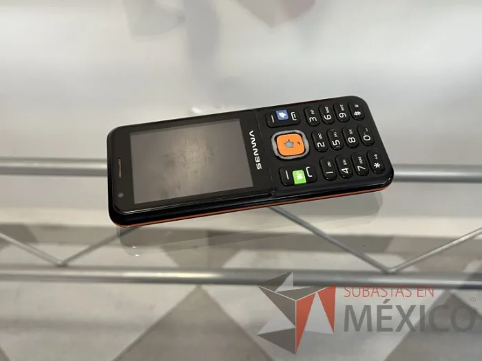 Lote 155 - 6 Teléfonos celulares diversas marcas y modelos - Imagen 35