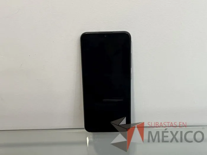 Lote 155 - 6 Teléfonos celulares diversas marcas y modelos - Imagen 36