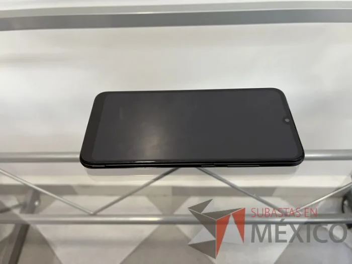 Lote 155 - 6 Teléfonos celulares diversas marcas y modelos - Imagen 42