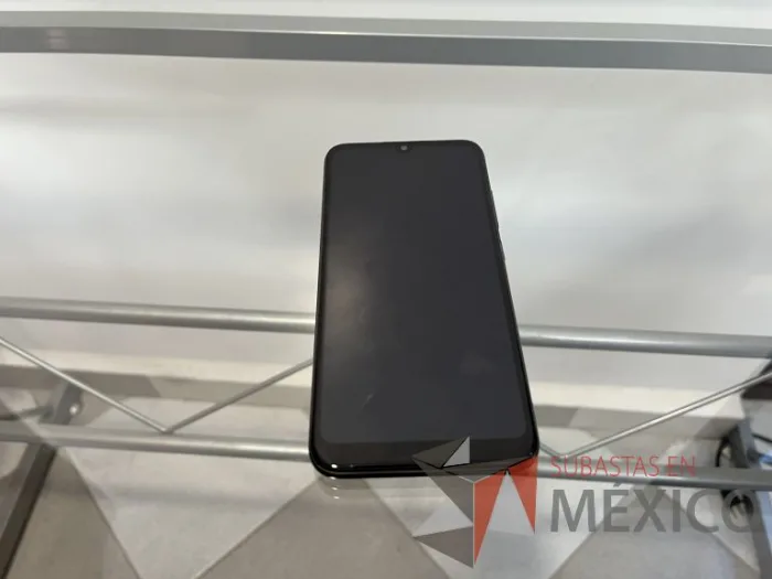 Lote 155 - 6 Teléfonos celulares diversas marcas y modelos - Imagen 43